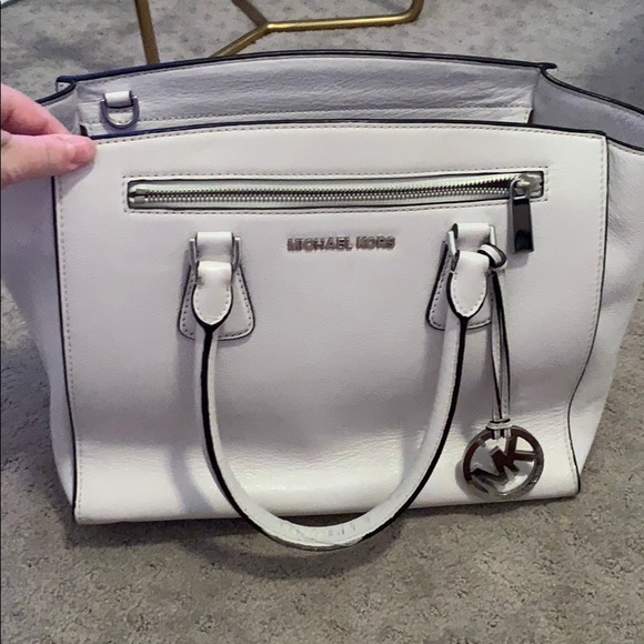 Michael Kors handbag - Picture 1 of 3